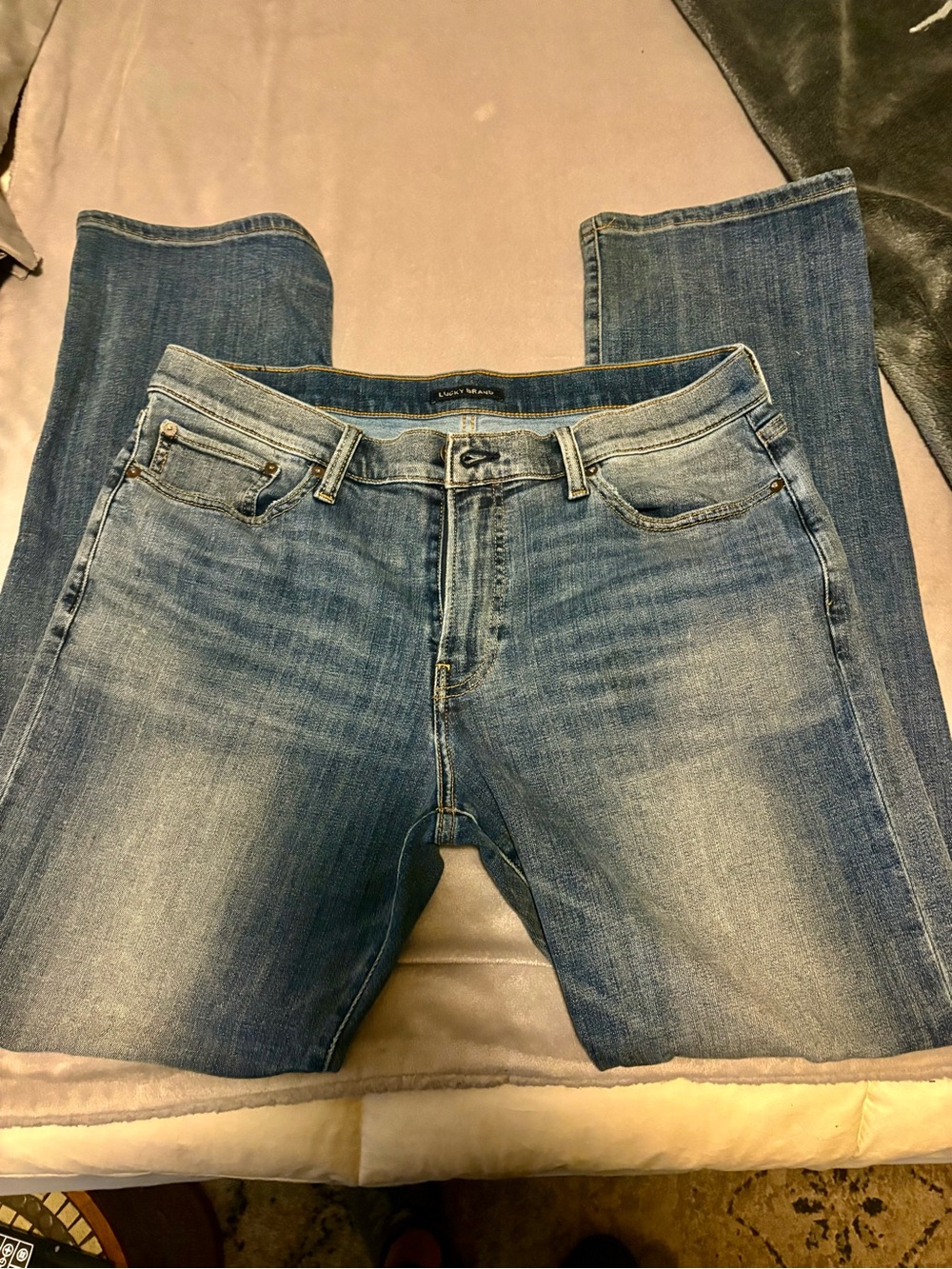 Lucky Brand Men's Faded Blue Bootcut Jeans